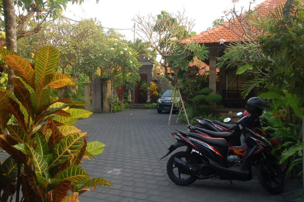 Gunakaya Homestay Sanur Extérieur photo